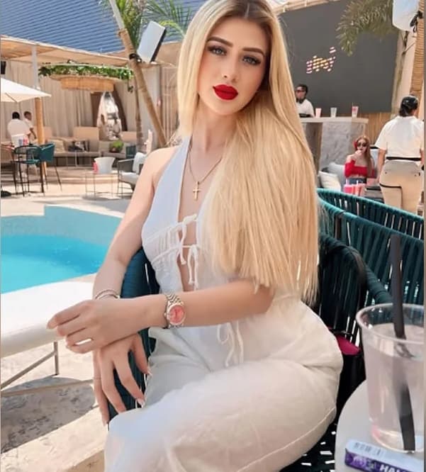 Golden Social Suite-Valeria Márquez